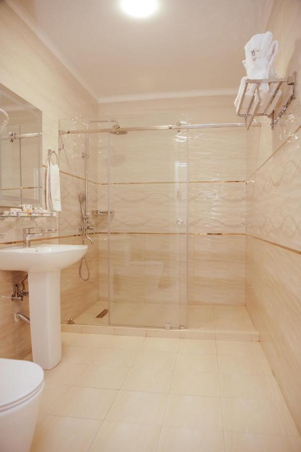 Al Madina Hotel סמרקנד מראה חיצוני תמונה