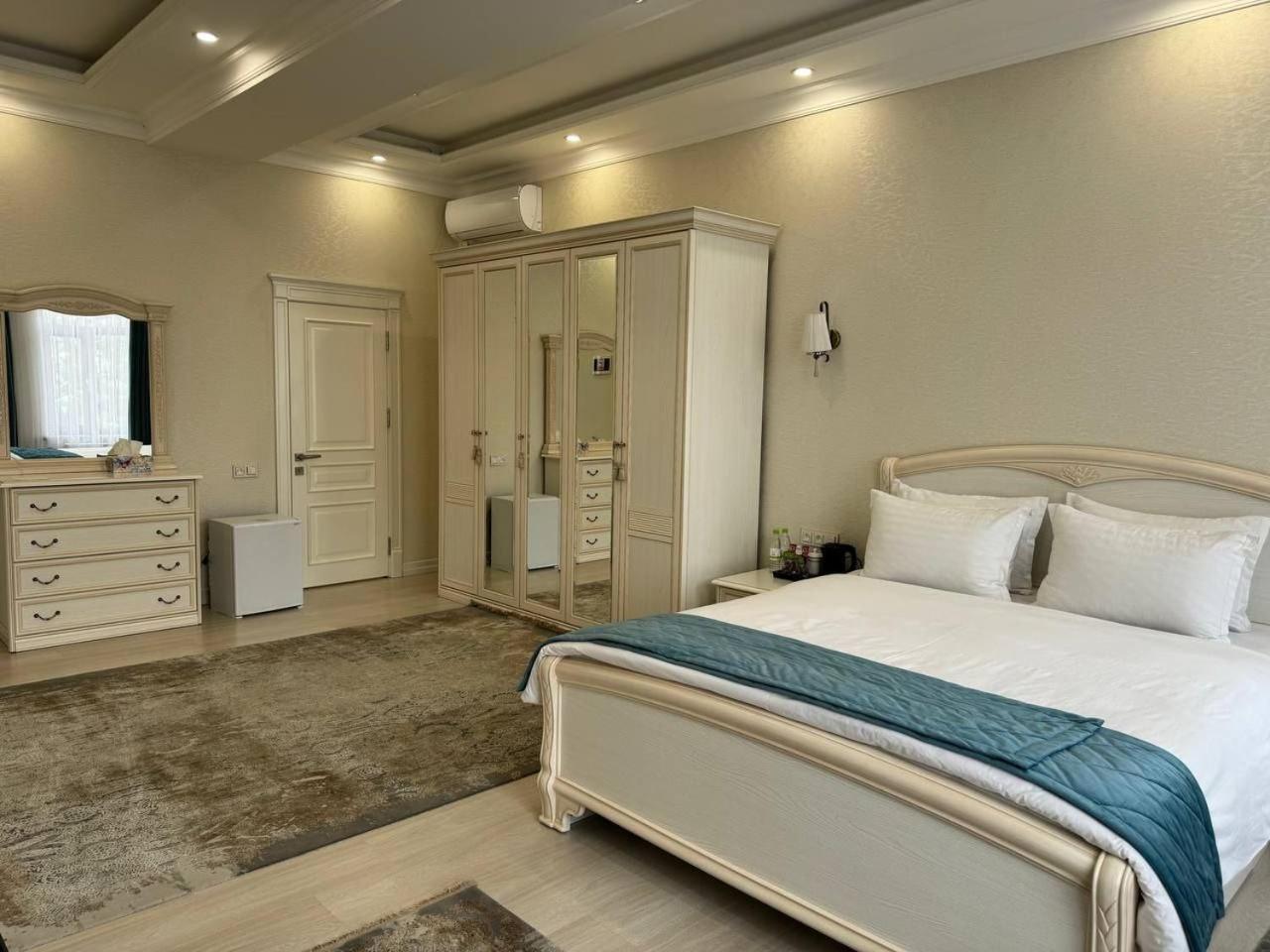 Al Madina Hotel סמרקנד מראה חיצוני תמונה